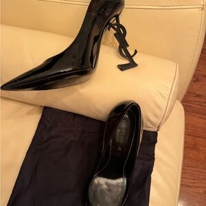 YSL logo heel